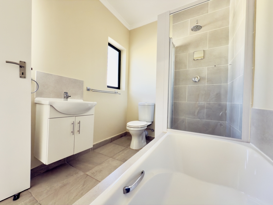 2 Bedroom Property for Sale in Onrus Western Cape